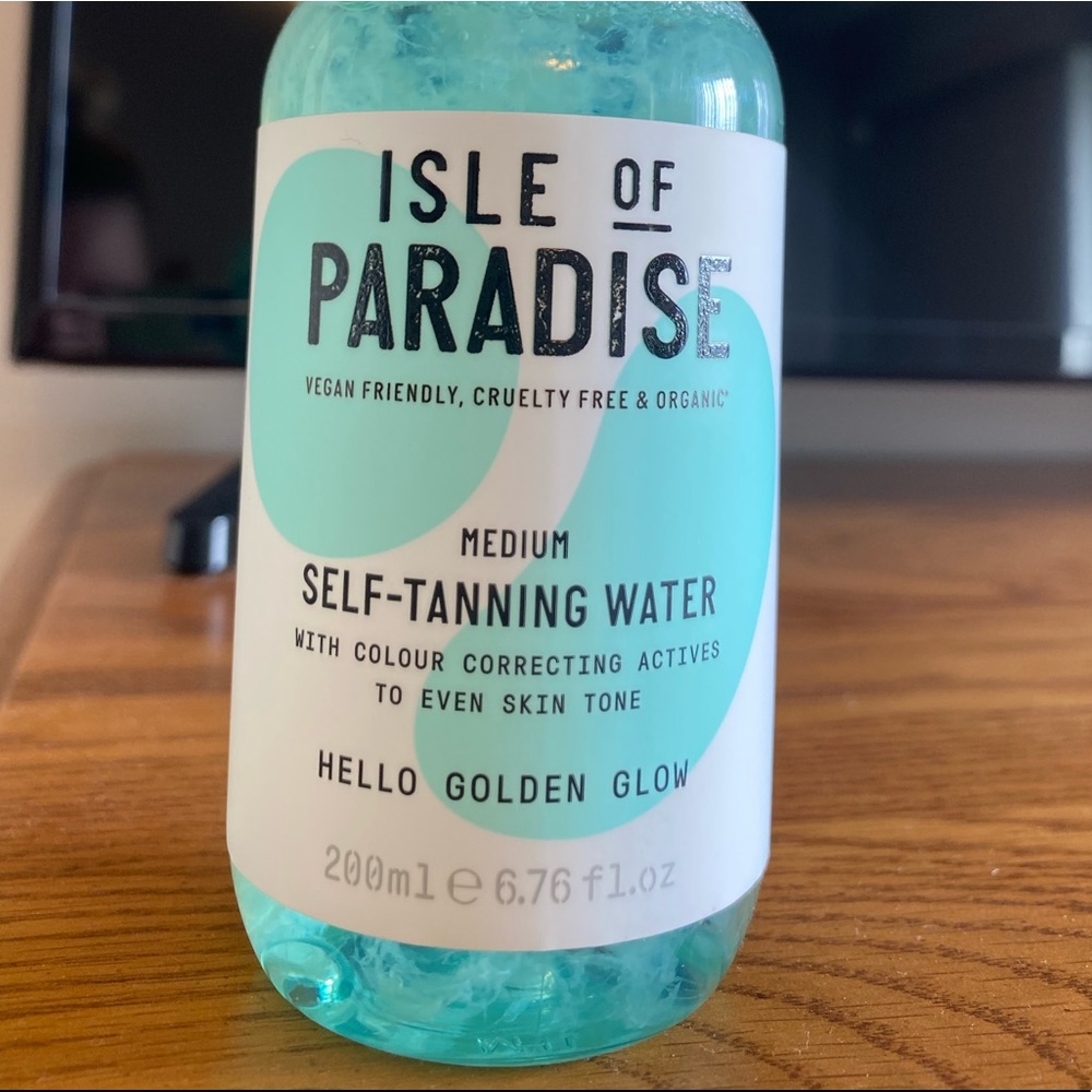 Isle of Paradise Self tanning water